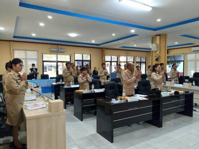 การประชุมสภาเทศบาลตำบลหนองเสาเล้า สมั...